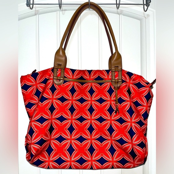 STELLA & DOT "How Does She Do It" Purse in Red and Blue Medallion- Beautiful! - Picture 1 of 15